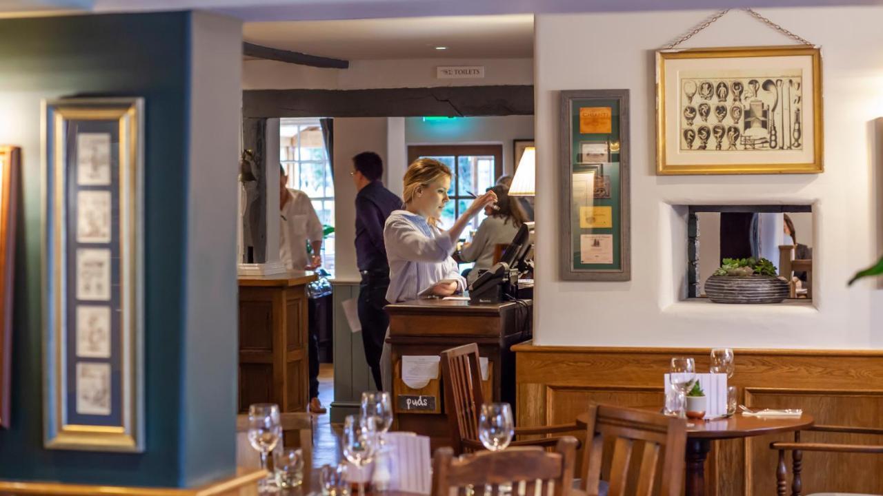 The Bell - Brunning And Price Hotel Alderminster Buitenkant foto