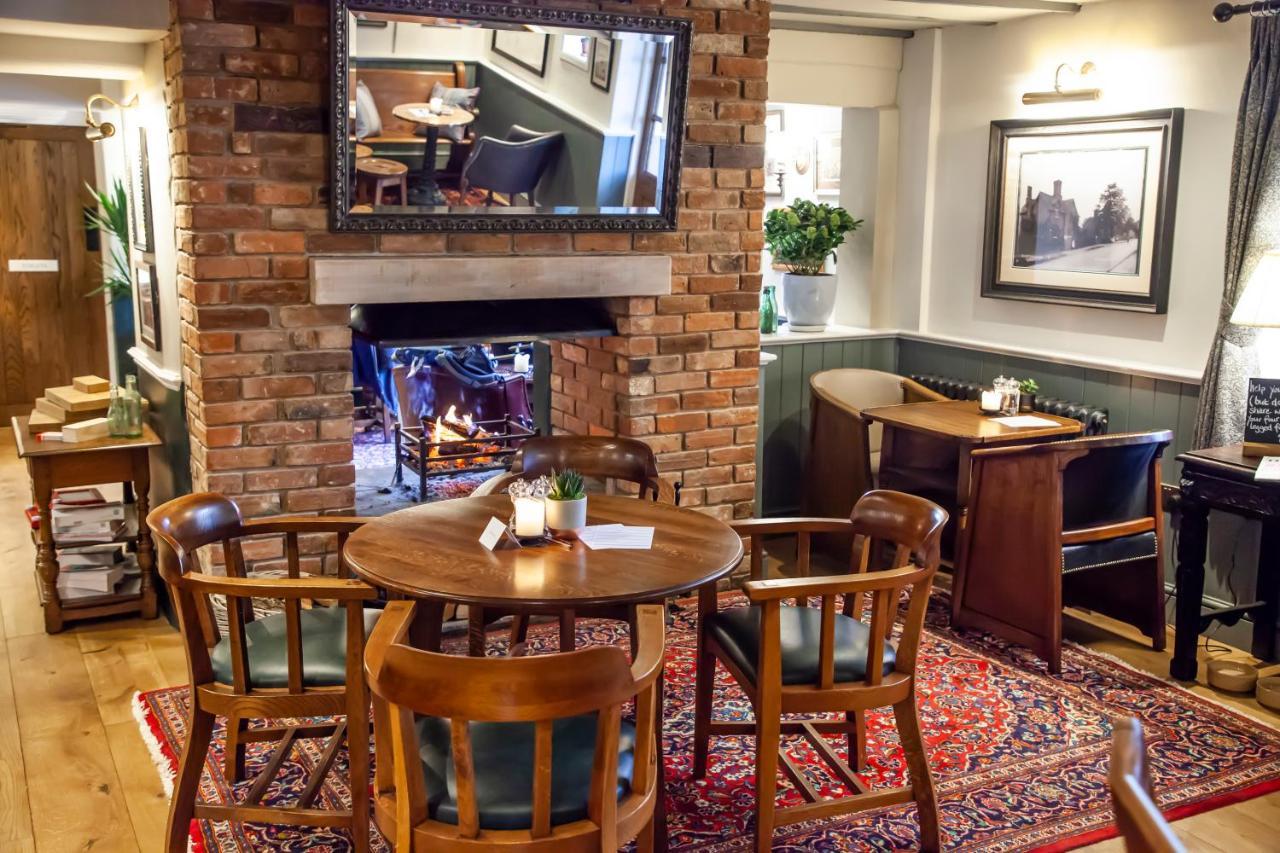 The Bell - Brunning And Price Hotel Alderminster Buitenkant foto
