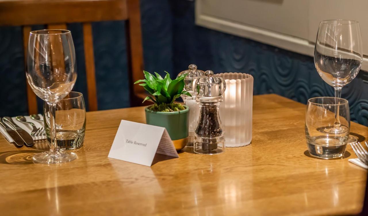 The Bell - Brunning And Price Hotel Alderminster Buitenkant foto
