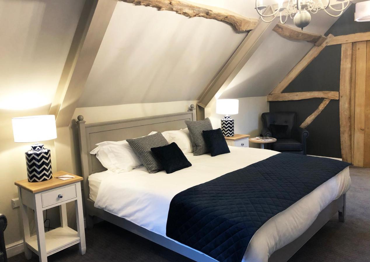 The Bell - Brunning And Price Hotel Alderminster Buitenkant foto