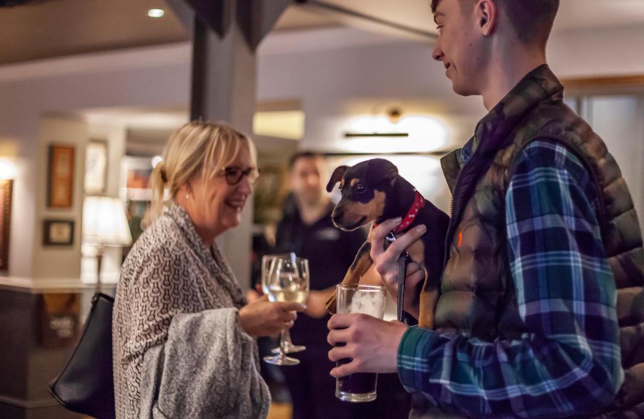 The Bell - Brunning And Price Hotel Alderminster Buitenkant foto
