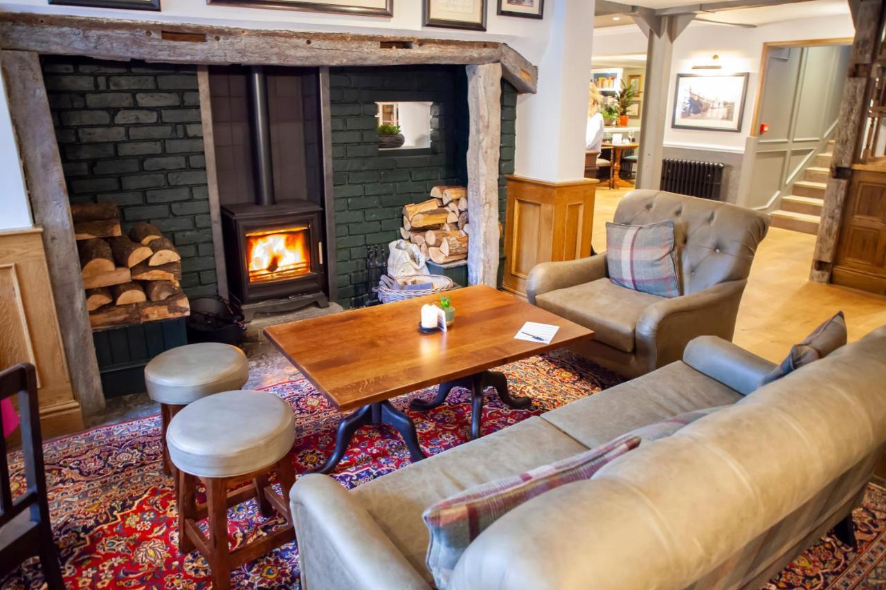 The Bell - Brunning And Price Hotel Alderminster Buitenkant foto