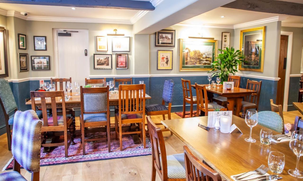 The Bell - Brunning And Price Hotel Alderminster Buitenkant foto