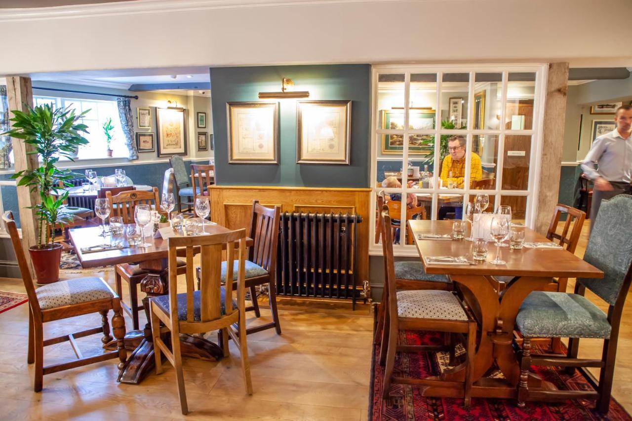The Bell - Brunning And Price Hotel Alderminster Buitenkant foto